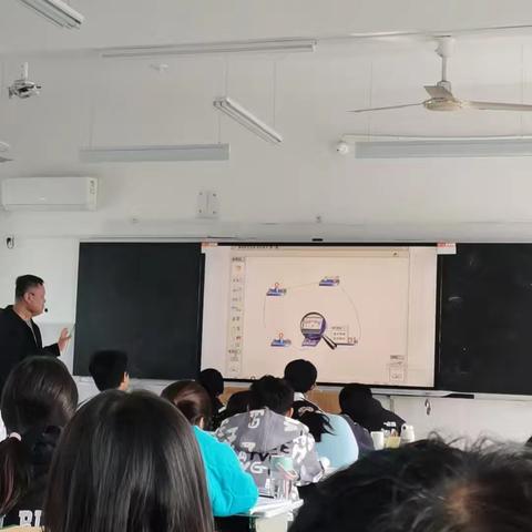 课堂花开金秋季 共享“研”途皆芬芳——华龙区五中理化生教研组听评课教研活动