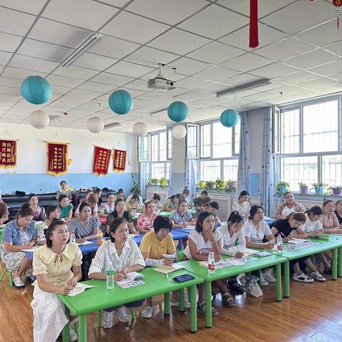 倾听儿童 相伴成长—— 吐鲁番于孜乡学区2023年自治区第三期学前教研活动