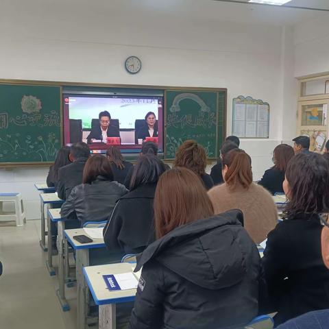 用心交流    共促成长——临洮县第三实验小学三年级5班家长会