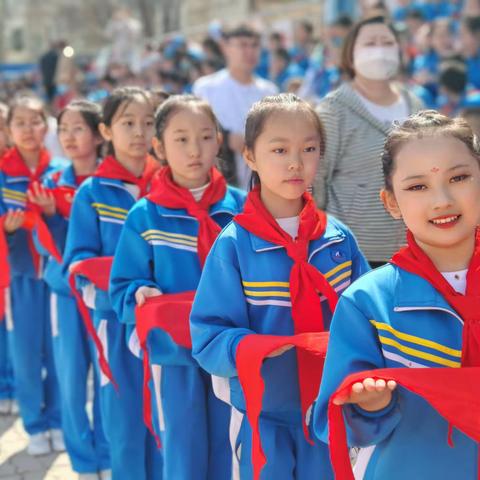 昌吉市第十小学传统风筝文化艺术节——“筝渡 筝渡 风起春来处”五年级组风筝放飞主题活动