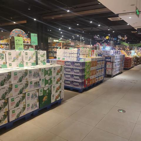 10月18日来凤店标杆店巡店报告