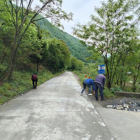 坪坎镇银母寺村：整治人居环境 建设美丽乡村