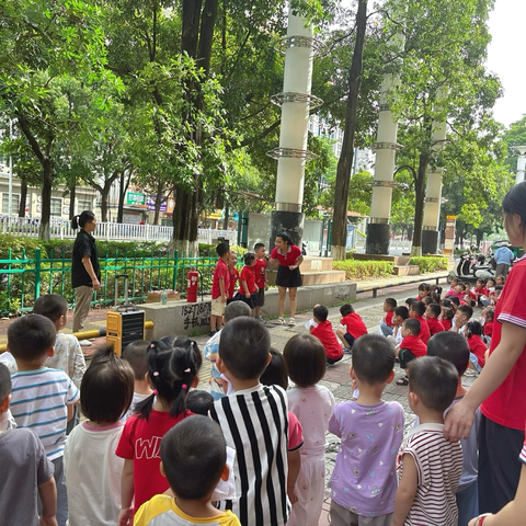 安全“童”行·防患未“燃” ‍——港北区经典教育幼儿园消防安全演练 & 防震演练