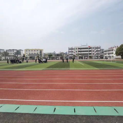 凝聚家校智慧 点亮成长之光——祥云县沙龙镇九年一贯制学校召开家长会