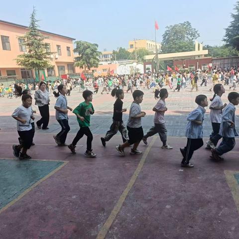 鲁庄镇开展“护航开学季 健康助成长”系列活动