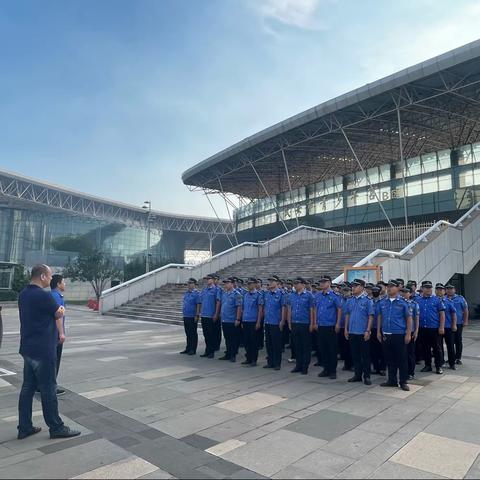 城管军训“大练兵”   磨砺队伍铸铁军