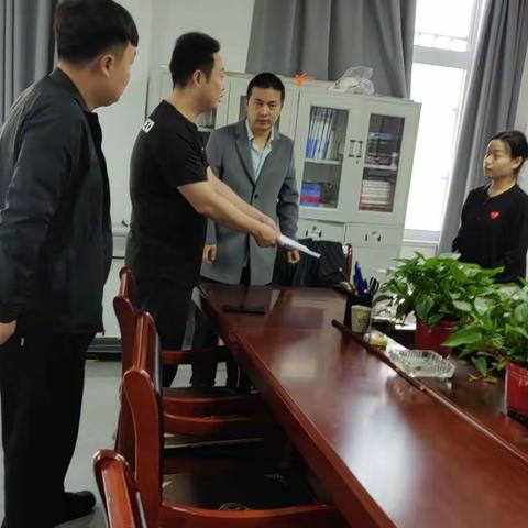 严明纪律作风  营造风清气正环卫精神