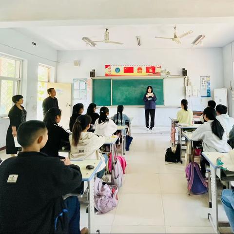 “关爱学生幸福成长”暨广平县明德小学东校区“让小初衔接过渡，让成长拔节有痕”