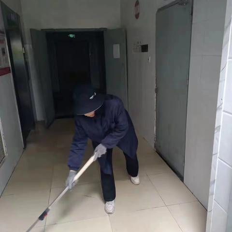 星河苑小区物业公司4月25日工作简报