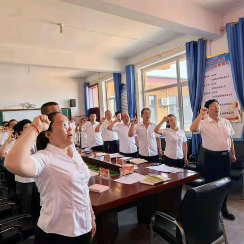 堤村中心校党支部 “在人民中间生根开花”主题党日活动