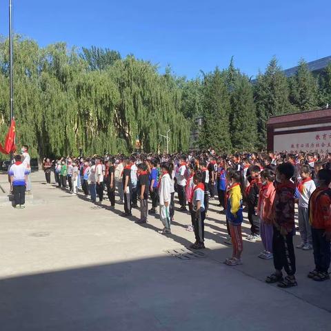 稻元小学少先队入队仪式！