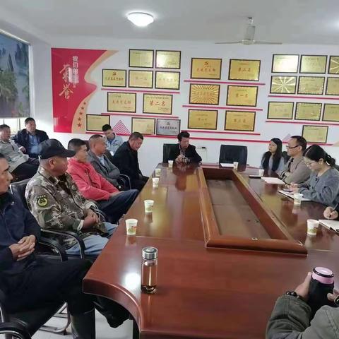 【弋阳县旭光乡】旭光乡人大组织开展交通安全专题座谈会