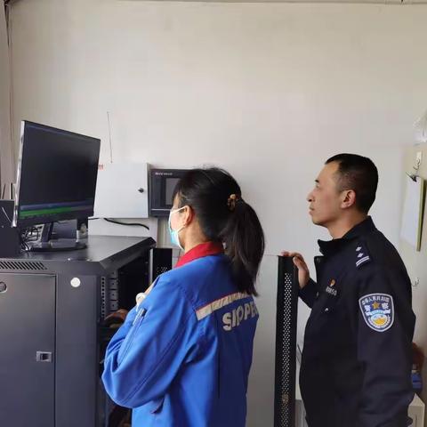 治安大队对经十西路沿线加油站进行监督检查