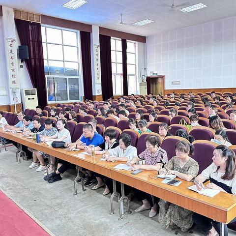 治安大队联合区教体局组织召开全区幼儿园安全工作会议