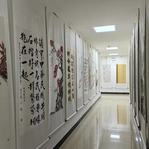 书画翰墨颂中华——历下区“盛世华章 丹青颂国”书画展走进趵突泉街道朝山街社区