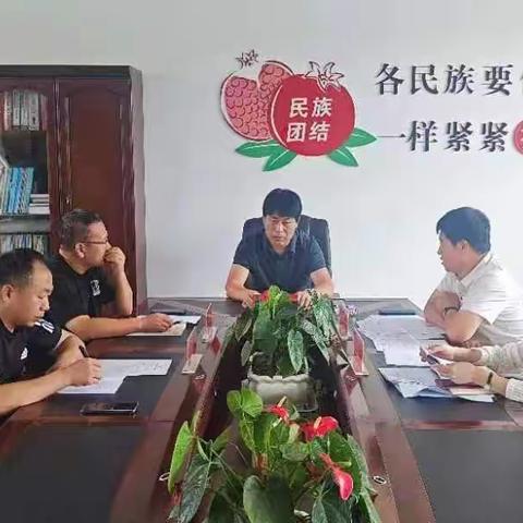 学生平安求学路，最美校车来护航。