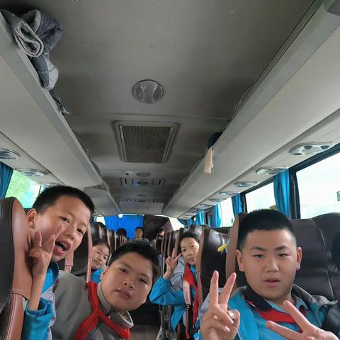 玉屏侗族自治县第四小学六（2）班“学习传统文化·感受科技魅力”中南门一日研学实践教育活动