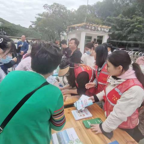 吉阳区乡村振兴局开展“护苗”活动