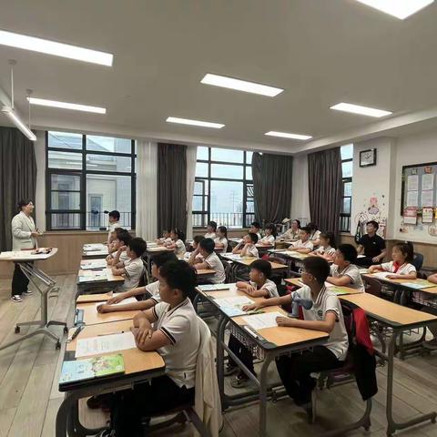 展教学之风采，示数学之魅力——新华公学双语部小学数学周维老师公开课