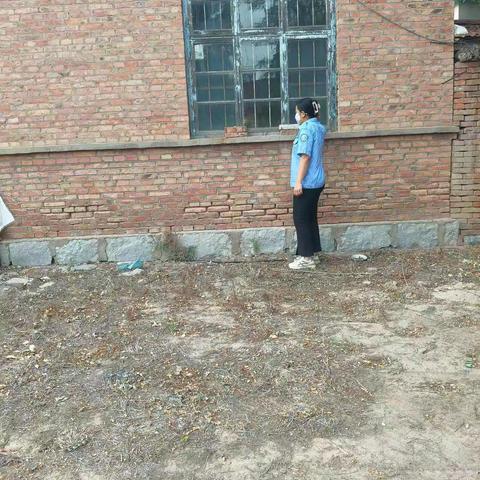 闲置院落大排查 守护安全不放松