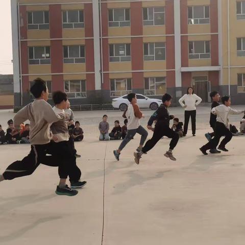 “篮”下童年 “投”出精彩——兴村学区篮球循环赛（九）