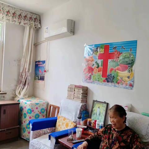 【莲湖 红庙坡】红西村社区开展走访慰问低保户独居老人活动