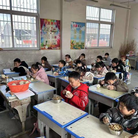 美食与我同在，多彩校园生活——临颍县一高教育集团巨陵镇中心小学美食活动剪影