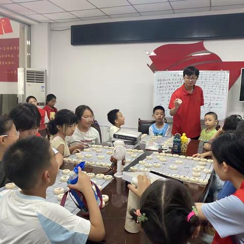 【萤光童行】“棋”乐无穷，弈智启航！西大街社区中国象棋少儿体验课欢乐开课啦～