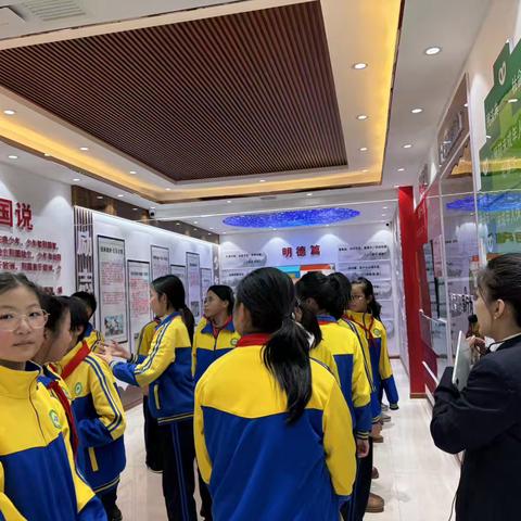 实验小学开展六年级检察院研学之旅