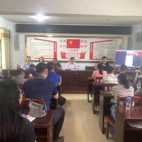 海口市农民技术学校联合美兰区农产品质量安全服务中心举办2025年美兰区农药经营主体管理培训班