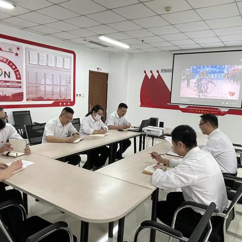 市场营销党支部开展“我为党旗添光彩”党性教育活动