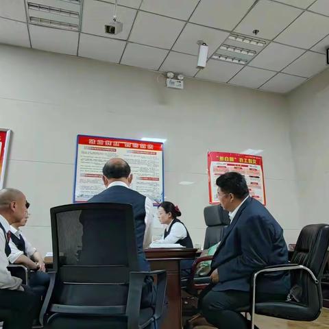 鞍山海城支行开展“三小业务”下沉主题学习活动