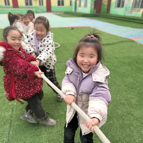 徐南幼儿园拔河比赛 ‍团结与欢笑的盛宴 ‍ ‍
