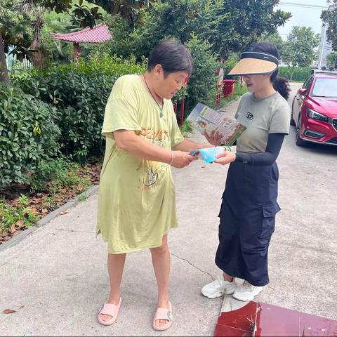 阴阳赵镇开展食品安全宣传活动