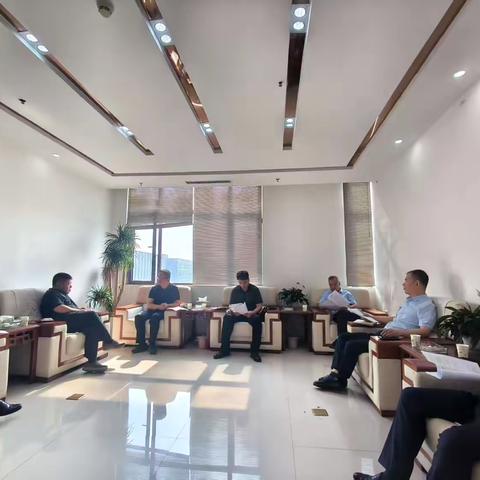深化合作谋发展 携手共赢创未来 	        ——西城区党工委副书记黄安伟会见中农正茂河南运营管理有限公司董事长陈海波 ‍