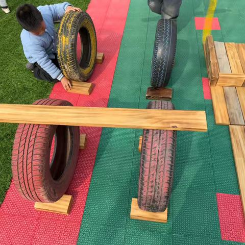 趣车联盟——琉璃寺镇中心幼儿园大二班户外自主游戏持续性观察记录