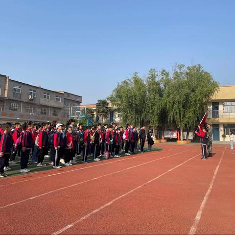 西工区下沟小学“追寻历史足迹，感受科技魅力”校外研学活动