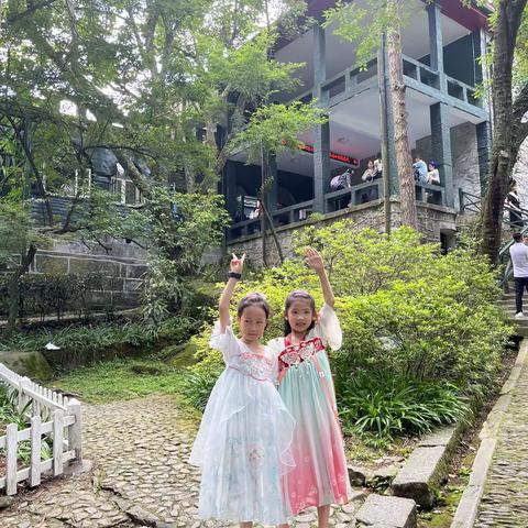 【微责任】之“我是最亮美德星”游览红色革命圣地