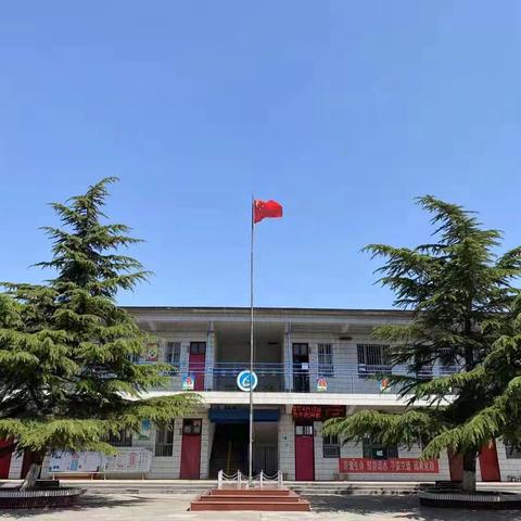 “走进课堂故事 探索文言之美”安阳市东龙山北方山联校校内公开课进行中