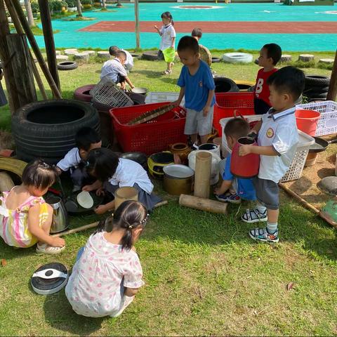 辰阳公办幼儿园小一班户外活动《过家家》