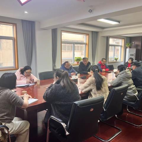 务虚求实，共话未来——东关南街街办召开社区书记务虚会