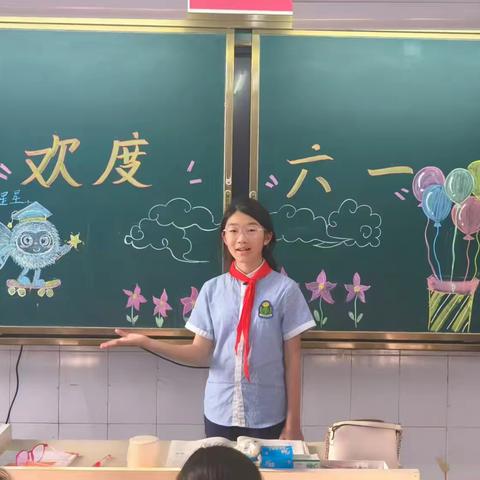 市二小五（5）班欢度六一：教室里的童梦欢歌