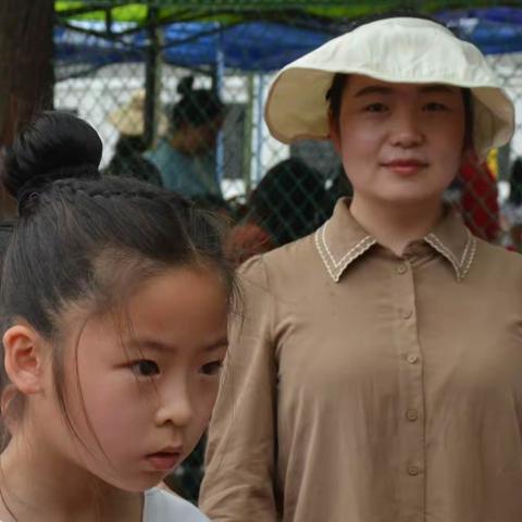 三美少年展采——吴伊萱