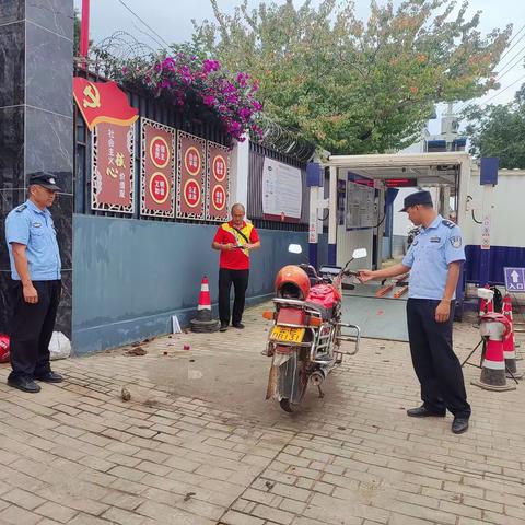 【我为群众办实事】发窝派出所组织开展摩托车“送检下乡”活动