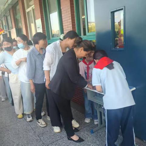 珍爱生命 预防溺水——五小浍河路校区成功举办防溺水主题家长会