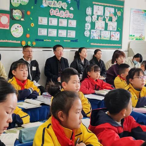 【争一流 当冠军】阳原县第五实验小学低年级语文教研活动——《童心探语文，妙趣绽芳华》