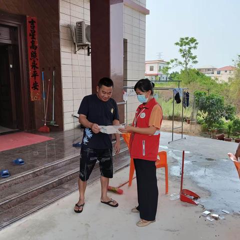 八所镇罗带村网格员开展用电安全宣传活动