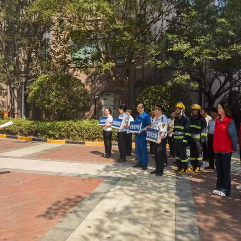 消防演练强意识 防患未然保平安——紫荆路街道祥瑞社区开展消防应急疏散演练