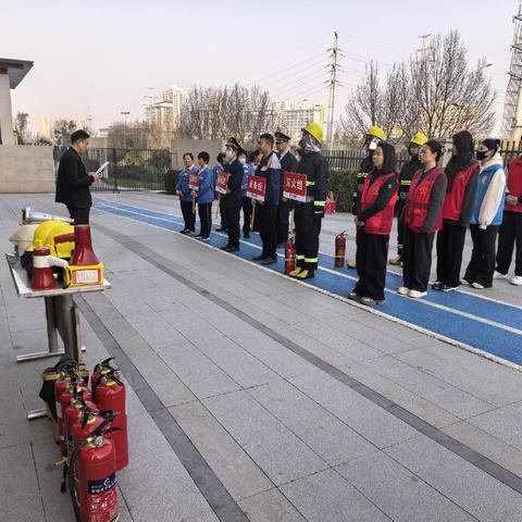 消防演练  防患未“燃” ——紫荆路街道祥瑞社区消防演练