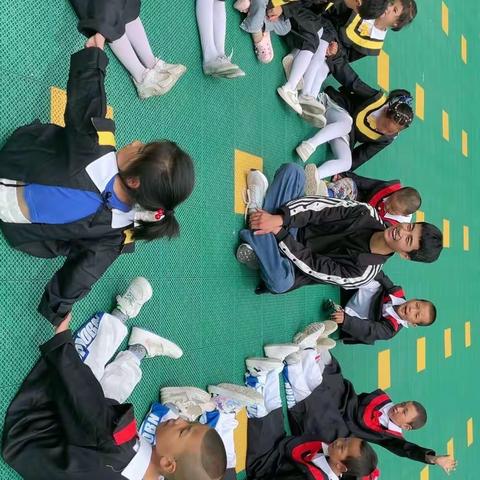 插岗乡中心幼儿园的简篇